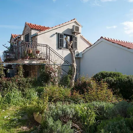 With A Parking Space Supetar, Brac - 12285 * סופטאר